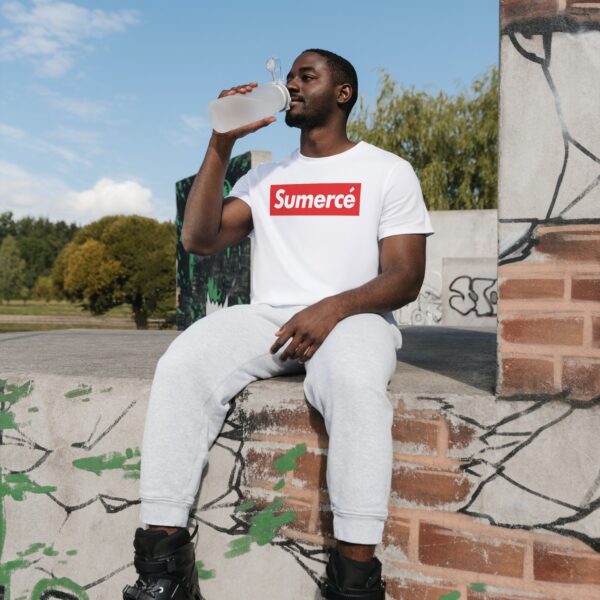 camiseta con frase sumerce inspirada en supreme
