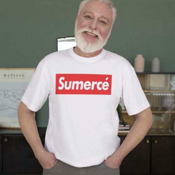 camiseta con frase sumerce inspirada en supreme